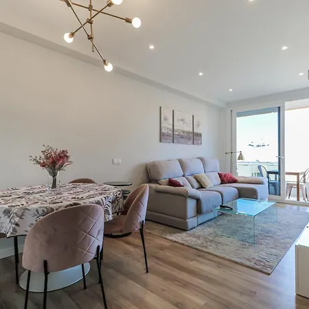 Santa Catalina City Vibes Apartment